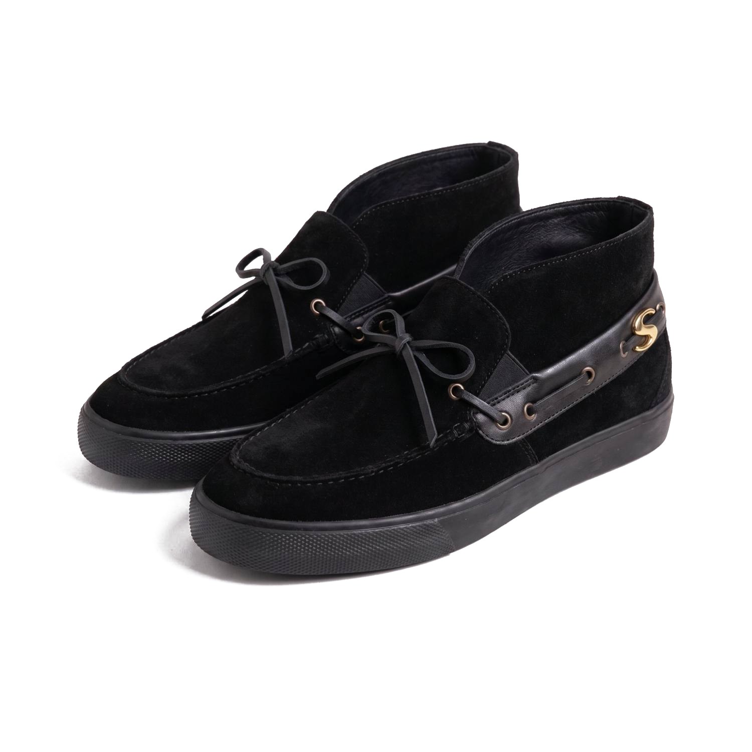 Boat shoe skate concept, mid top, black suede on white