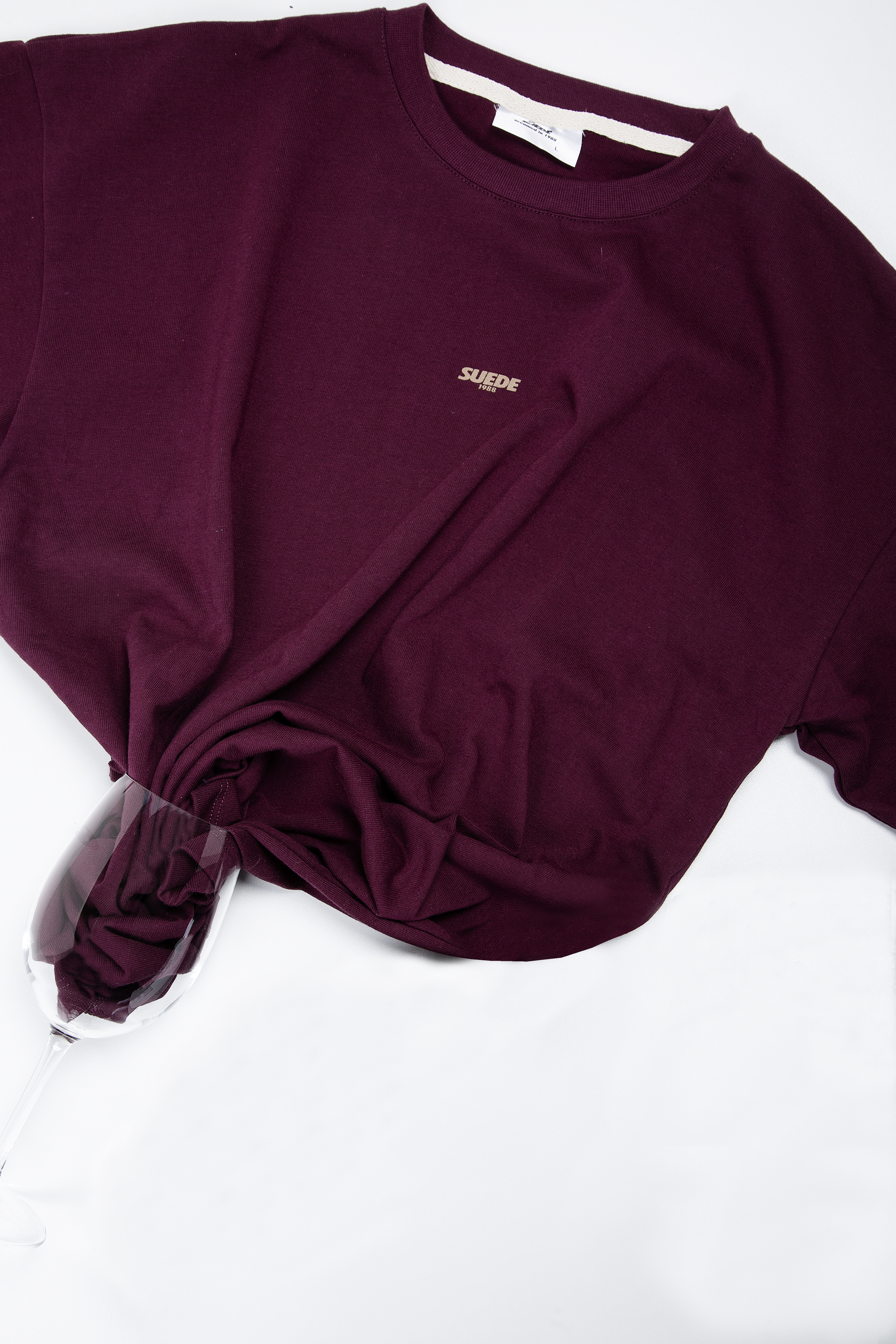 Maroon crewneck detail